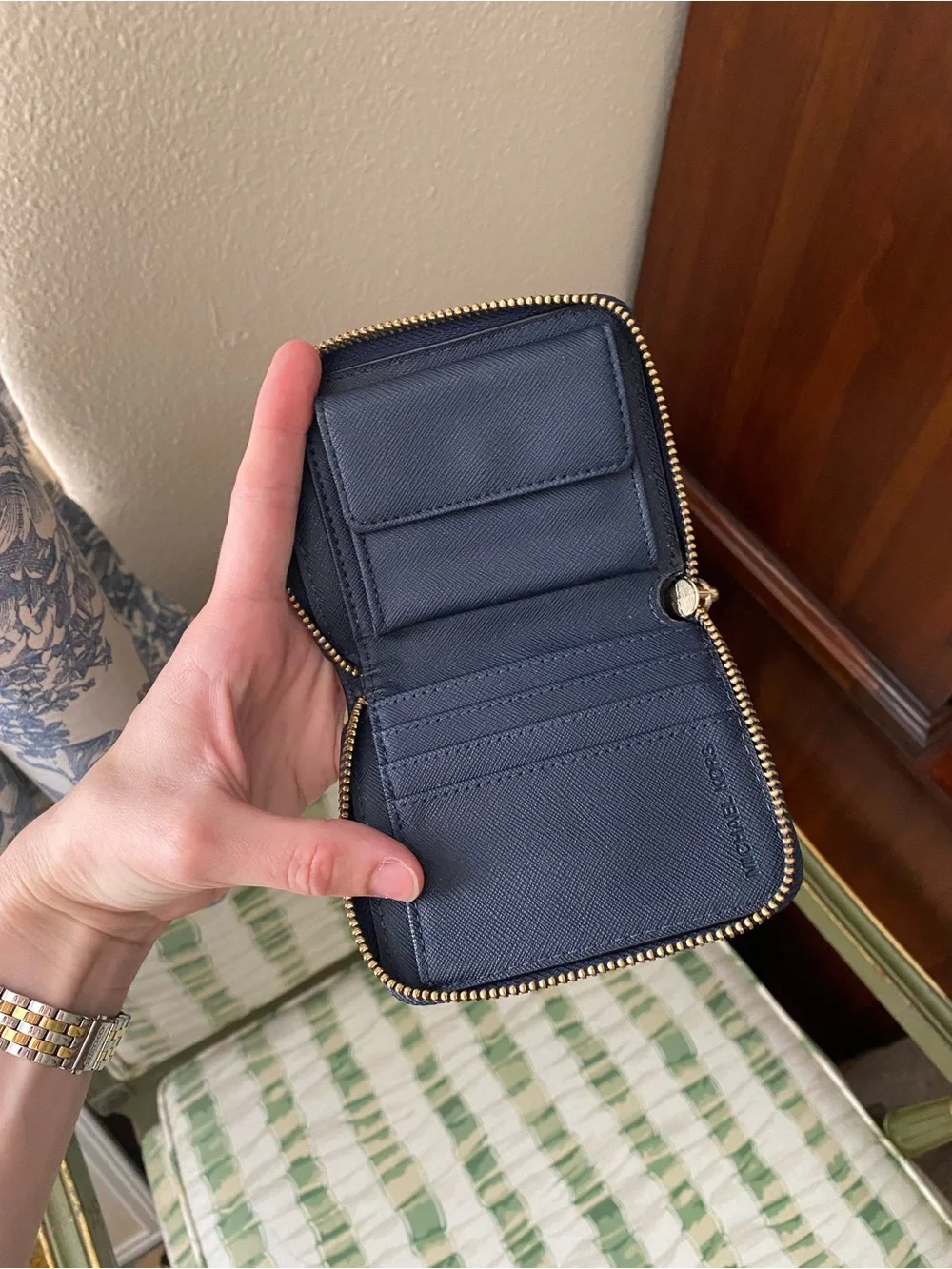 Micheal Kors navy leather wallet